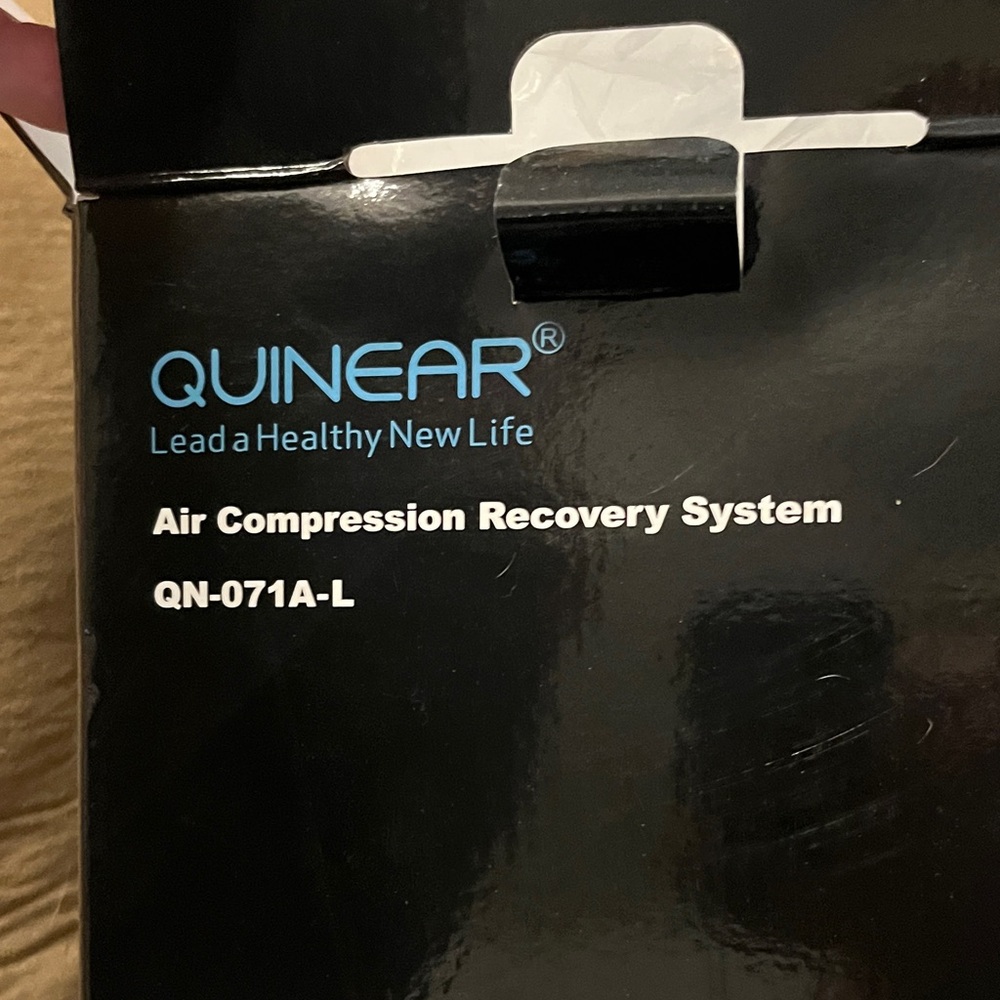 Quinear Air Compression Recovery System for legs and circulation issues $279 ret